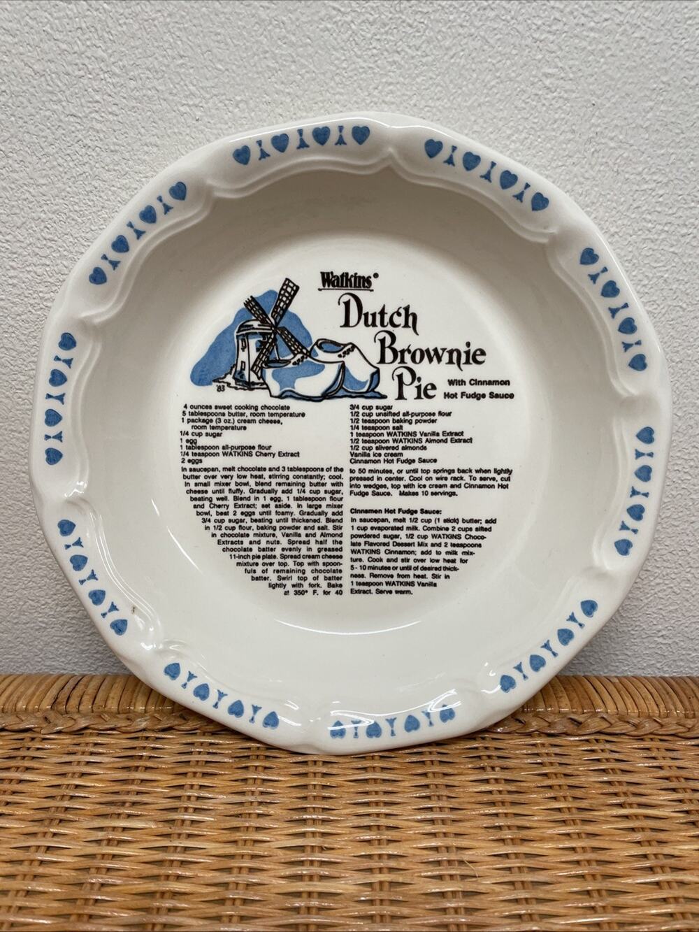 1983 Watkins Dutch Brownie Pie Recipe Ceramic Pie Dish Plate Round 6482